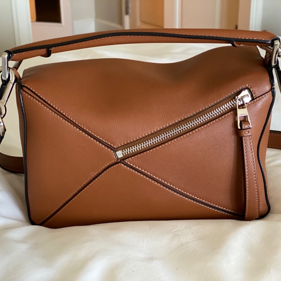 Loewe Small Tan Puzzle Bag - LIKE NEW - Picture 2 of 4